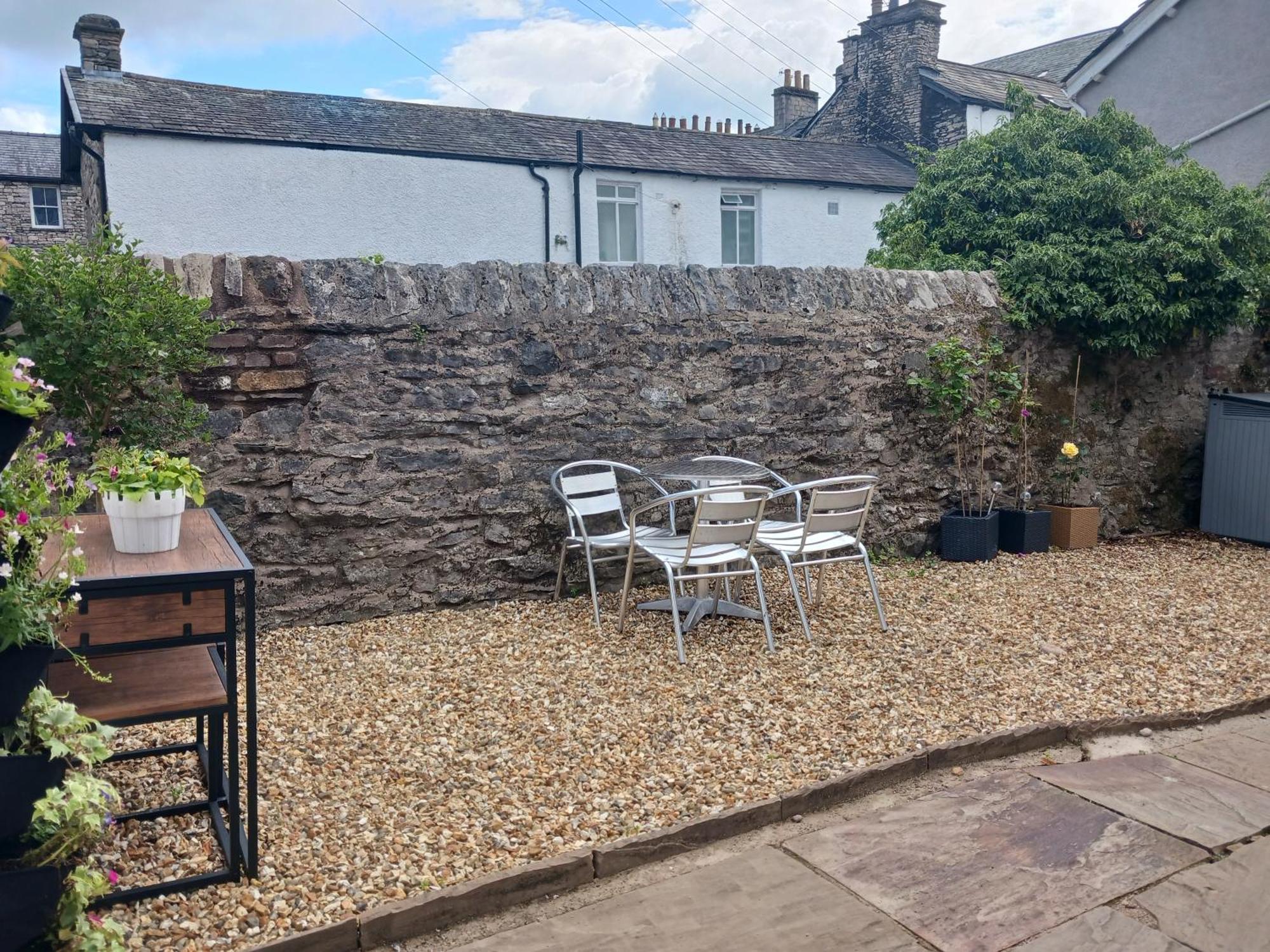 Arthurs Cottage -Charming Courtyard Cottage In The Heart Of Kendal, The Lake District Εξωτερικό φωτογραφία
